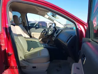 2008 Ford Edge SEL z VIN 2FMDK38C88BB32232, wystawiony jako IAAI lot #41210118 z przebiegiem 114 749 mil mil oraz . Historia ofert i sprzedaży dostępna na DreamBid. Obrazek 5.