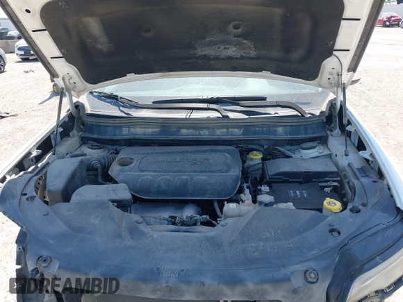 2019 Jeep Cherokee Latitude with VIN 1C4PJLCB9KD285111, listed as a IAAI auction lot 42044469 with 123,947 mi miles and . Bid and sale history available at DreamBid. Image 10.