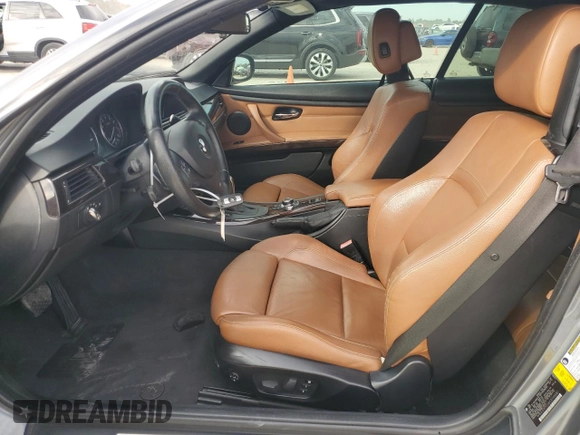2012 BMW 3 Series 335i z VIN WBADX7C58CE744687, wystawiony jako Copart lot #83197624 z przebiegiem 157 416 mil mil oraz Szkoda całkowita • Salvage title. Historia ofert i sprzedaży dostępna na DreamBid. Obrazek 7.