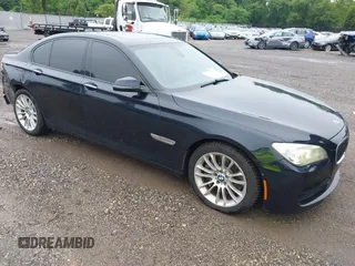 2013 BMW 7 Series 750i xDrive с VIN WBAYB6C50DC998045, выставлен на аукционе IAAI как лот 42450110 с пробегом 102 068 миль миль и . История ставок и продаж доступна на DreamBid. Изображение 1.