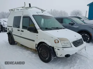 2010 Ford Transit Connect XLT z VIN NM0LS6BN9AT027164, wystawiony jako IAAI lot #41473725 z przebiegiem 108 579 mil mil oraz . Historia ofert i sprzedaży dostępna na DreamBid. Obrazek 1.