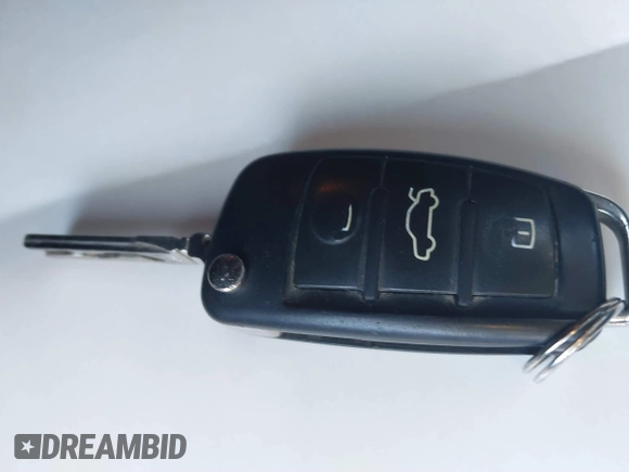 2008 Audi A4 2.0T z VIN WAUDF78E38A054937, wystawiony jako IAAI lot #41747241 z przebiegiem 85 306 mil mil oraz . Historia ofert i sprzedaży dostępna na DreamBid. Obrazek 11.