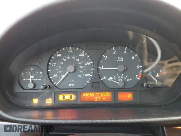 2006 BMW 3 Series 325Ci with VIN WBABD334X6PL09095, listed as a Copart auction lot 88348015 with 126,406 mi miles and Salvage Title. Bid and sale history available at carsss.com. Image 9.