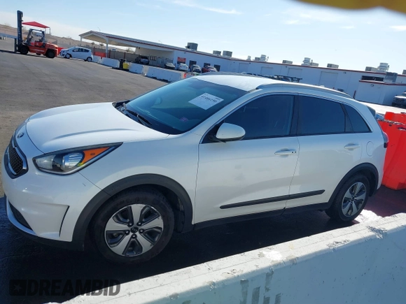 2017 Kia Niro LX with VIN KNDCB3LC6H5044078, listed as a IAAI auction lot 41466190 with 194,146 mi miles. Bid and sale history available at carsss.com. Image 14.
