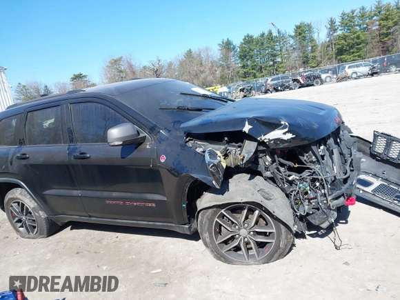 2017 Jeep Grand Cherokee Trailhawk с VIN 1C4RJFLGXHC670469, выставлен на аукционе IAAI как лот 42055116 с пробегом 99 801 миль миль и . История ставок и продаж доступна на DreamBid. Изображение 13.