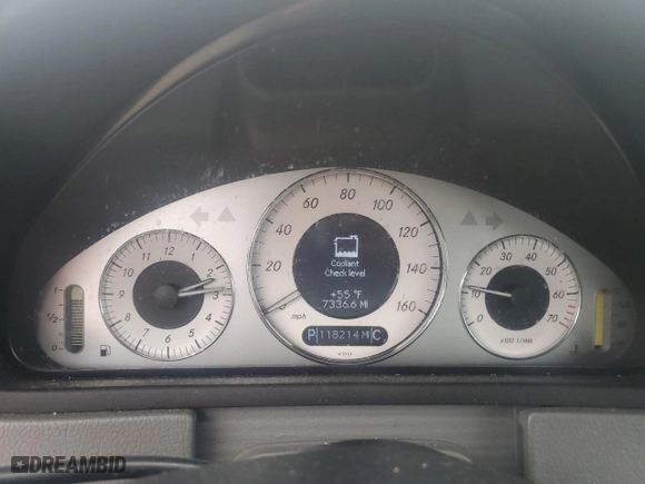 2006 Mercedes-Benz CLK-Class 5.0L with VIN WDBTK75G76T062703, listed as a Copart auction lot 43360395 with 118,214 mi miles and Salvage Title. Bid and sale history available at carsss.com. Image 9.