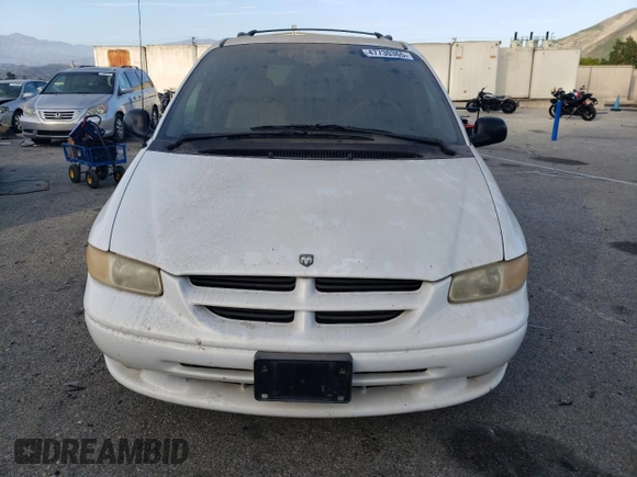 1998 Dodge Caravan LE z VIN 1B4GP54L1WB720025, wystawiony jako Copart lot #47730365 z przebiegiem 88 231 mil mil oraz Czysty tytuł • Clean title. Historia ofert i sprzedaży dostępna na DreamBid. Obrazek 5.