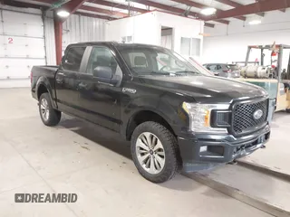 2018 Ford F-150 XL z VIN 1FTEW1EG0JKD06900, wystawiony jako IAAI lot #42703545 z przebiegiem 139 490 mil mil oraz . Historia ofert i sprzedaży dostępna na DreamBid. Obrazek 1.