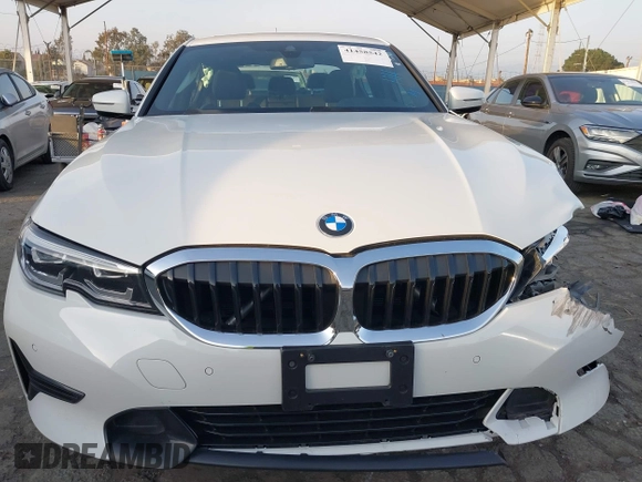 2022 BMW 3 Series 330i with VIN 3MW5R1J04N8C56510, listed as a IAAI auction lot 41458542 with 62,022 mi miles. Bid and sale history available at carsss.com. Image 12.