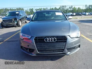 2013 Audi A5 Premium Plus z VIN WAULFAFH5DN009944, wystawiony jako IAAI lot #42508314 z przebiegiem 233 593 mil mil oraz . Historia ofert i sprzedaży dostępna na DreamBid. Obrazek 12.
