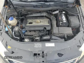 2010 Volkswagen CC with VIN WVWMP9AN4AE555128, listed as a Copart auction lot 84416424 with 127,288 mi miles and Salvage Title. Bid and sale history available at DreamBid. Image 11.