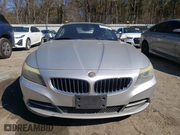 2009 BMW Z4 sDrive30i with VIN WBALM53579E161111, listed as a Copart auction lot 45684395 with 113,280 mi miles and Clean Title. Bid and sale history available at carsss.com. Image 5.