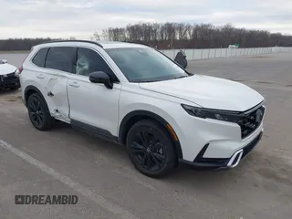 2025 Honda CR-V Sport Touring with VIN 7FARS6H9XSE043583, listed as a IAAI auction lot 41705098 with 6,020 mi miles and . Bid and sale history available at DreamBid. Image 1.