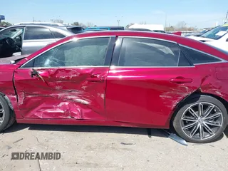 2019 Toyota Avalon XLE with VIN 4T1BZ1FB1KU010539, listed as a IAAI auction lot 41742985 with 58,988 mi miles. Bid and sale history available at carsss.com. Image 13.