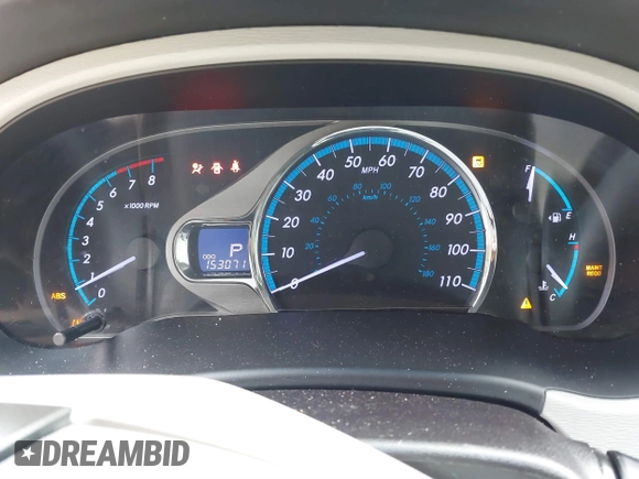 2014 Toyota Sienna XLE with VIN 5TDYK3DC9ES511035, listed as a IAAI auction lot 41884115 with 153,071 mi miles. Bid and sale history available at carsss.com. Image 7.