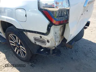 2015 Toyota 4Runner Limited with VIN JTEBU5JR0F5257299, listed as a IAAI auction lot 42029367 with 172,322 mi miles and . Bid and sale history available at carsss.com. Image 18.