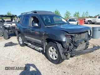 2013 Nissan Xterra S z VIN 5N1AN0NW7DN816369, wystawiony jako IAAI lot #42296551 z przebiegiem 150 551 mil mil oraz . Historia ofert i sprzedaży dostępna na DreamBid. Obrazek 1.