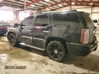 2013 Cadillac Escalade Platinum Edition with VIN 1GYS4DEFXDR106971, listed as a Copart auction lot 87660985 with 197,951 mi miles and Salvage Title. Bid and sale history available at carsss.com. Image 2.