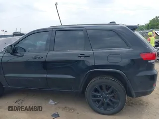 2018 Jeep Grand Cherokee Upland with VIN 1C4RJFAG8JC466195, listed as a IAAI auction lot 42413128 with 105,488 mi miles and . Bid and sale history available at DreamBid. Image 15.