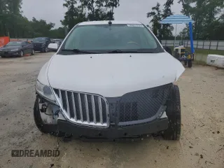 2015 Lincoln MKX z VIN 2LMDJ6JK7FBL23356, wystawiony jako Copart lot #56653295 z przebiegiem 101 982 mil mil oraz Szkoda całkowita • Salvage title. Historia ofert i sprzedaży dostępna na DreamBid. Obrazek 5.