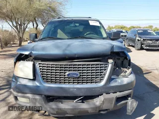 2004 Ford Expedition XLT with VIN 1FMPU16W24LB15591, listed as a IAAI auction lot 41765842 with 188,200 mi miles. Bid and sale history available at carsss.com. Image 12.