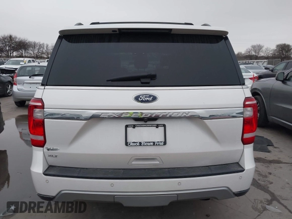 2018 Ford Expedition XLT with VIN 1FMJU1HT2JEA70497, listed as a IAAI auction lot 41397007 with 88,736 mi miles. Bid and sale history available at carsss.com. Image 17.