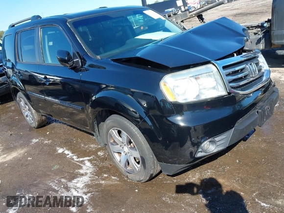 2015 Honda Pilot Touring with VIN 5FNYF3H97FB016390, listed as a IAAI auction lot 41753590 with 217,156 mi miles. Bid and sale history available at carsss.com. Image 1.