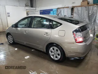 2004 Toyota Prius with VIN JTDKB20U640009390, listed as a Copart auction lot 88704105 with 203,798 mi miles and Salvage Title. Bid and sale history available at carsss.com. Image 2.