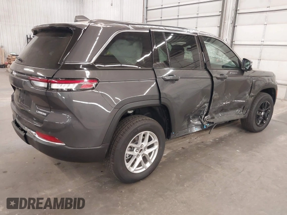 2025 Jeep Grand Cherokee Altitude X with VIN 1C4RJHAG5SC278876, listed as a IAAI auction lot 42261321 with 819 mi miles and . Bid and sale history available at DreamBid. Image 4.