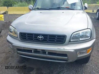 2000 Toyota RAV4 z VIN JT3HP10V7Y7158200, wystawiony jako IAAI lot #42669162 z przebiegiem 138 607 mil mil oraz . Historia ofert i sprzedaży dostępna na DreamBid. Obrazek 6.