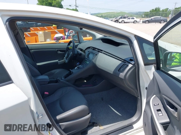 2011 Toyota Prius I with VIN JTDKN3DUXB0248302, listed as a IAAI auction lot 42285165 with 200,205 mi miles and . Bid and sale history available at DreamBid. Image 5.