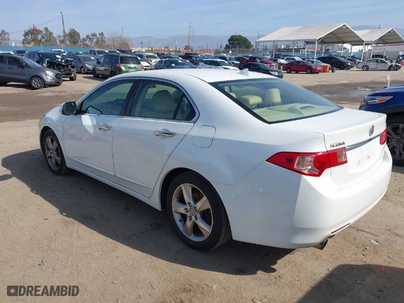 2012 Acura TSX with VIN JH4CU2F43CC008389, listed as a IAAI auction lot 41593732 with 133,565 mi miles. Bid and sale history available at carsss.com. Image 3.