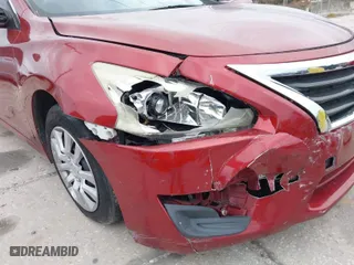 2013 Nissan Altima 2.5 SL with VIN 1N4AL3AP7DN503533, listed as a IAAI auction lot 41306773 with 94,899 mi miles. Bid and sale history available at carsss.com. Image 6.