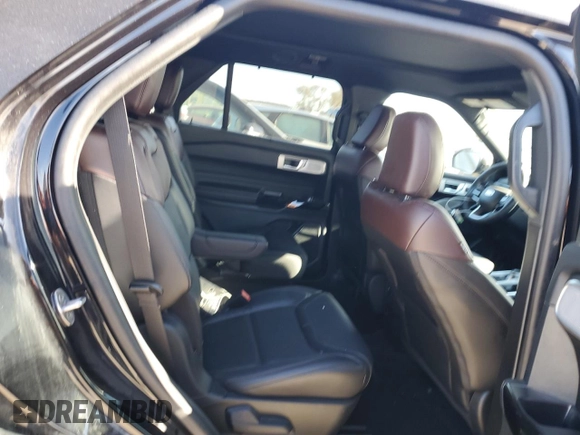 2024 Ford Explorer Platinum with VIN 1FM5K8HC8RGA40565, listed as a Copart auction lot 82205404 with 6,076 mi miles and Salvage Title. Bid and sale history available at carsss.com. Image 10.