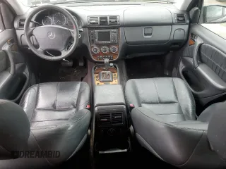 2005 Mercedes-Benz M 350 with VIN 4JGAB57E95A556723, listed as a Copart auction lot 52584115 with 232,283 mi miles and Salvage title. Bid and sale history available at DreamBid. Image 8.
