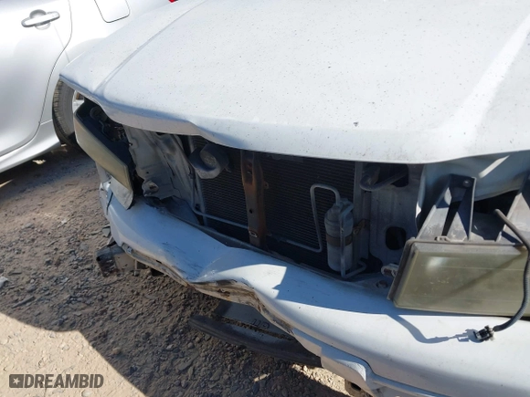 2006 Chevrolet Colorado LS with VIN 1GCCS148268148948, listed as a IAAI auction lot 40676061 with 220,314 mi miles. Bid and sale history available at carsss.com. Image 6.
