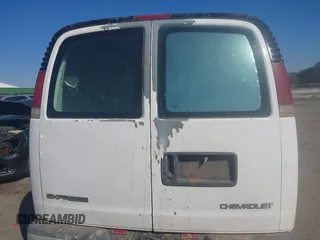 2000 Chevrolet City Express Cargo z VIN 1GCFG15W2Y1133504, wystawiony jako IAAI lot #41673541 z przebiegiem 167 849 mil mil oraz . Historia ofert i sprzedaży dostępna na DreamBid. Obrazek 16.