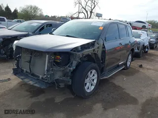 2013 Toyota Highlander with VIN 5TDZK3EH3DS142136, listed as a IAAI auction lot 41801734 with 158,735 mi miles. Bid and sale history available at carsss.com. Image 19.