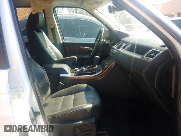 2011 Land Rover Range Rover Sport SC z VIN SALSH2E43BA266207, wystawiony jako Copart lot #49084515 z przebiegiem 160 890 mil mil oraz Tytuł czysty. Historia ofert i sprzedaży dostępna na DreamBid. Obrazek 5.