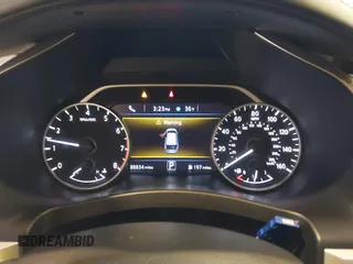 2018 Nissan Murano Platinum with VIN 5N1AZ2MH3JN170939, listed as a IAAI auction lot 40943478 with 88,834 mi miles and . Bid and sale history available at carsss.com. Image 7.