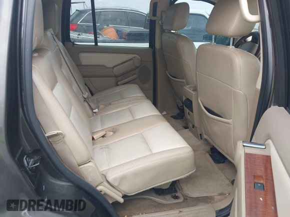 2007 Ford Explorer Eddie Bauer z VIN 1FMEU64E67UA75755, wystawiony jako IAAI lot #42363410 z przebiegiem 243 746 mil mil oraz . Historia ofert i sprzedaży dostępna na DreamBid. Obrazek 8.