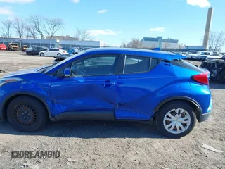 2019 Toyota C-HR XLE with VIN NMTKHMBX7KR082505, listed as a IAAI auction lot 41639520 with 37,475 mi miles. Bid and sale history available at carsss.com. Image 6.