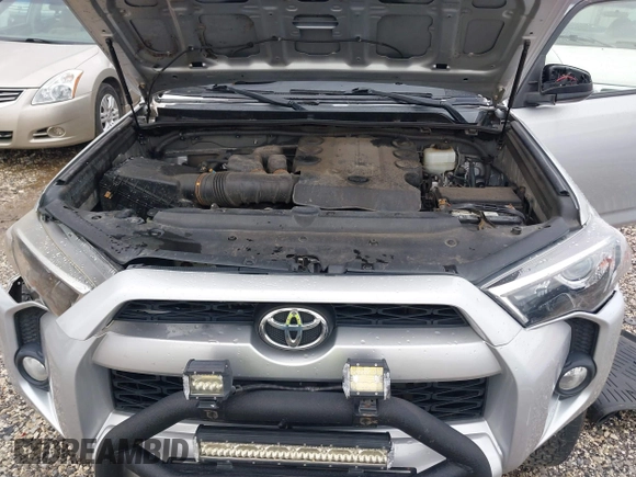 2014 Toyota 4Runner Limited with VIN JTEBU5JR8E5156817, listed as a IAAI auction lot 40787985 with Not Provided miles and . Bid and sale history available at DreamBid. Image 10.