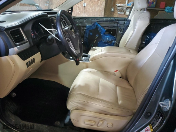 2014 Toyota Highlander XLE with VIN 5TDJKRFH7ES062242, listed as a Copart auction lot 85772434 with 180,602 mi miles and Salvage Title. Bid and sale history available at carsss.com. Image 7.