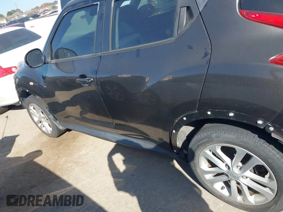 2011 Nissan Juke SL with VIN JN8AF5MRXBT006872, listed as a IAAI auction lot 41736562 with 202,126 mi miles. Bid and sale history available at carsss.com. Image 6.