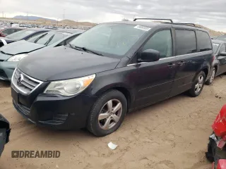 2011 Volkswagen Routan SE with VIN 2V4RW3DGXBR642528, listed as a Copart auction lot 45082055 with 167,067 mi miles and Salvage title. Bid and sale history available at DreamBid. Image 1.