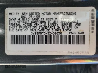 2009 Pontiac Vibe GT with VIN 5Y2SR670X9Z402656, listed as a Copart auction lot 86394554 with 118,124 mi miles and Salvage Title. Bid and sale history available at carsss.com. Image 13.