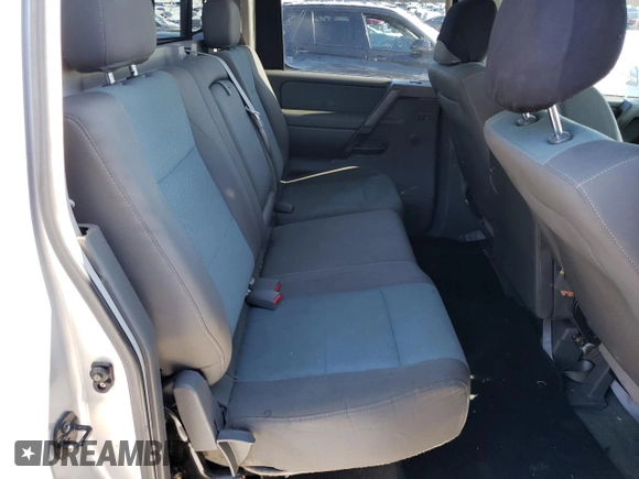 2005 Nissan Titan SE with VIN 1N6AA07B15N532874, listed as a Copart auction lot 45652795 with 217,208 mi miles and Clean Title. Bid and sale history available at carsss.com. Image 10.