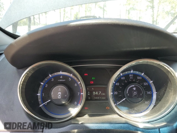2013 Hyundai Sonata GLS z VIN 5NPEB4AC7DH655359, wystawiony jako Copart lot #60199635 z przebiegiem 142 417 mil mil oraz Czysty tytuł • Clean title. Historia ofert i sprzedaży dostępna na DreamBid. Obrazek 9.