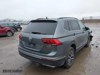 2020 Volkswagen Tiguan SE with VIN 3VV2B7AX4LM024554, listed as a IAAI auction lot 41546316 with 47,657 mi miles. Bid and sale history available at carsss.com. Image 4.